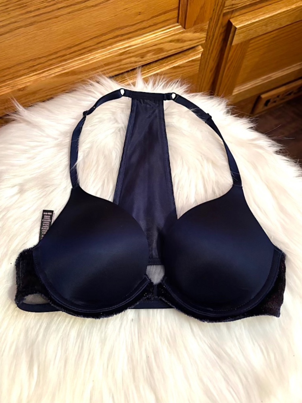 VS Very Sexy Front-Close Push Up Bra with Velvet Trim Studs - 32B (NWOT)